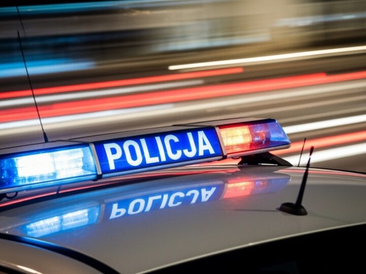 Kierowca w panice przed radiowozem: Ucieczka, zakaz i tajemnice 27-latka