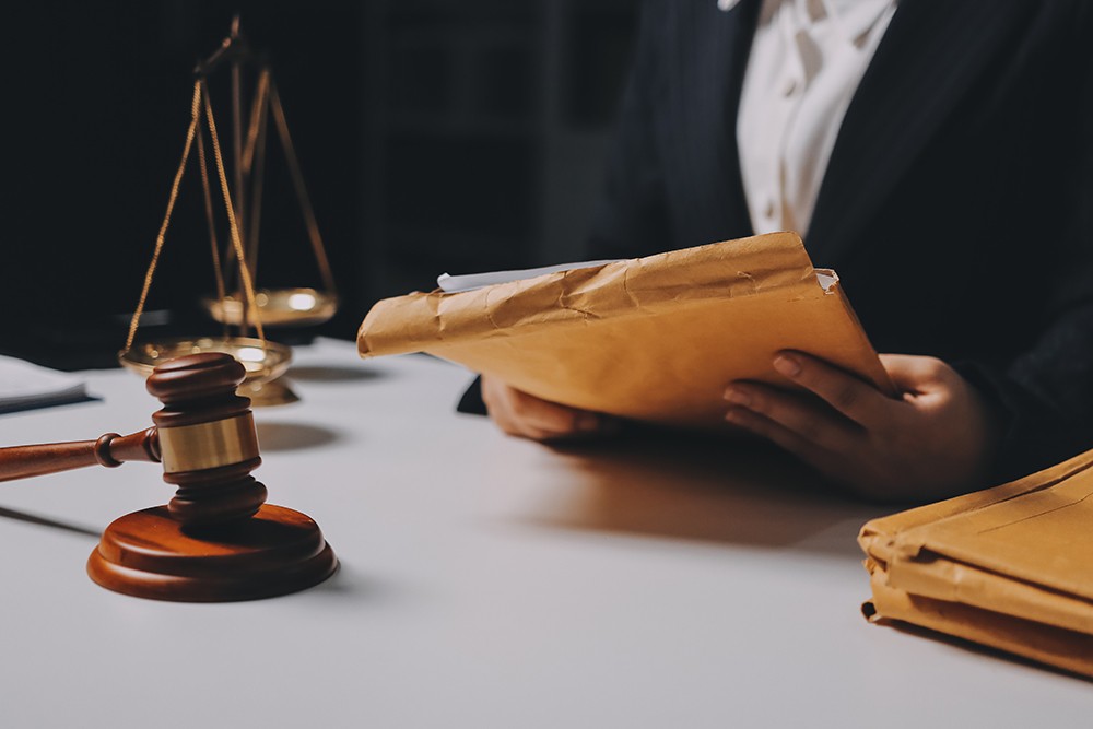 Fikcyjne faktury w Wałbrzychu: Policja rozbija zorganizowaną grupę przestępczą