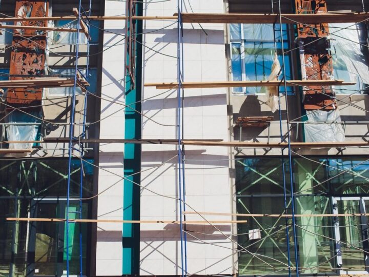 Nowe życie dla kamienicy przy Daszyńskiego 41 – Wrocław w akcji!