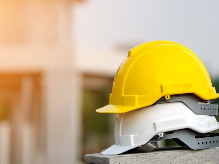 Rewitalizacja podwórka przy Hallera: Mieszkańcy zyskają nowe życie w swojej okolicy!