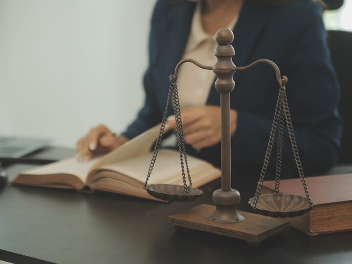 Terapeuta uzależnień z 160 zarzutami korupcyjnymi: nielegalny handel lekami w Wrocławiu