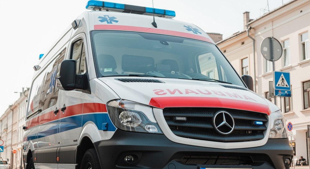 Policja w akcji: Bohaterska interwencja ratuje życie kobiety w Oleśnicy