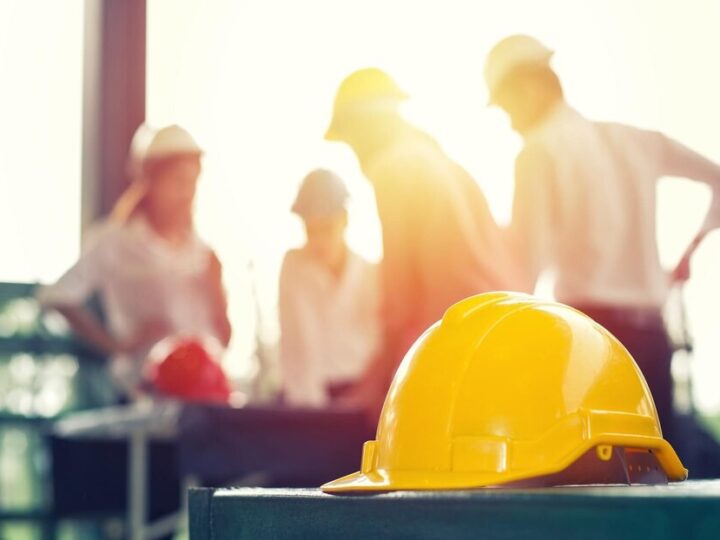 Pracownicy ZZK odpowiadają na pytania Wrocławian o likwidację pieców