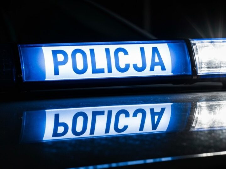 Traktor w akcji: 68-latek w szaleńczym pościgu z radiowozem