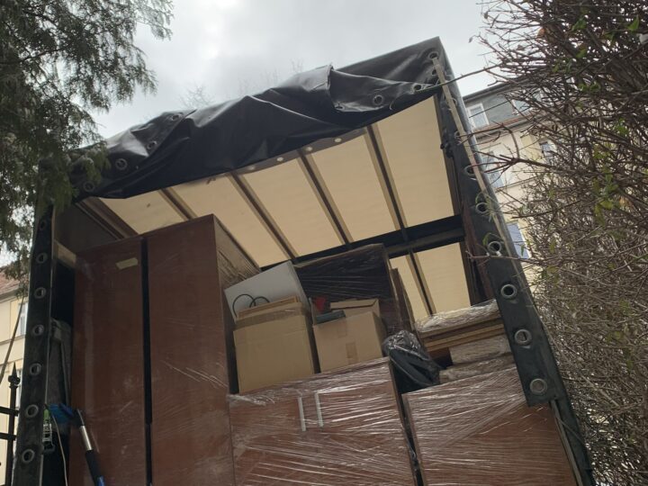 Ile kosztuje przeprowadzka mieszkania we Wrocławiu? [2026]