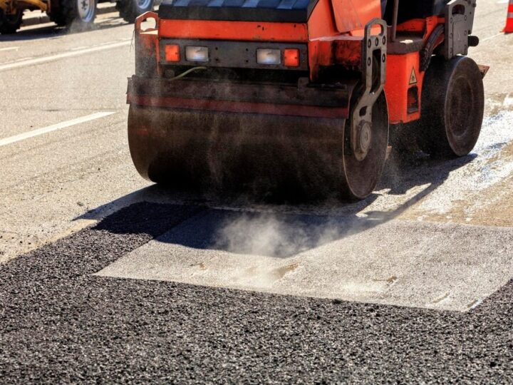 Nowe Oświetlenie na Obrońców Poczty Gdańskiej: Bezpieczniejsze Ulice w Ołtaszynie!