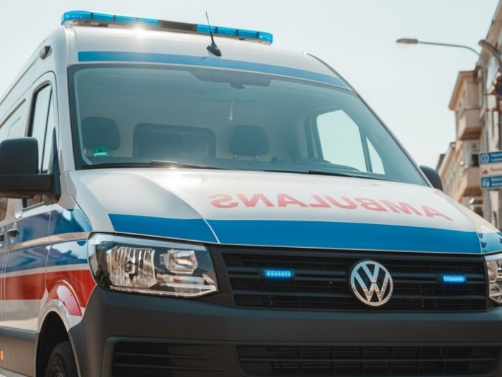 Kierowca ciężarówki w krytycznym stanie – błyskawiczna akcja ratunkowa w Wałbrzychu