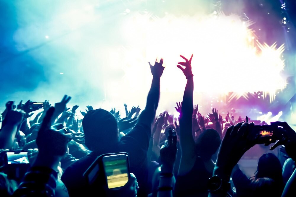 Muzyczne Hołdy dla Mam: Koncert Roberta Rozmusa z Przebojami Zbigniewa Wodeckiego