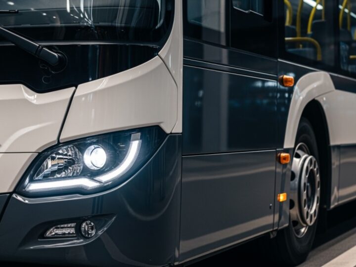 Nowe autobusy dla Wrocławia: 448 pojazdów na drodze ku lepszej komunikacji!