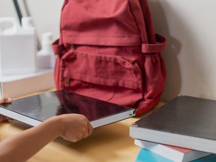 Film edukacyjny dla seniorów: młodzież i policja w akcji!