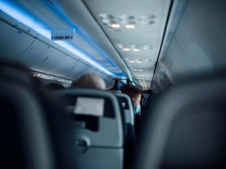 Wojsko zamyka przejazdy: Wrocławskie lotnisko bez autobusów