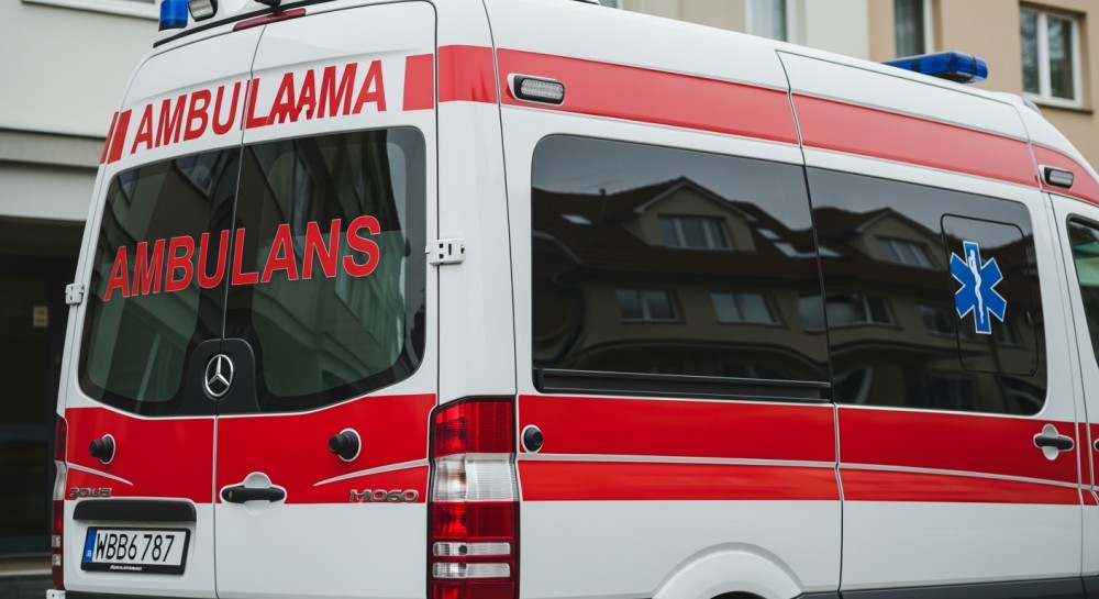 Policjanci z Kłodzka uratowali życie samotnemu seniorowi w dramatycznej akcji ratunkowej
