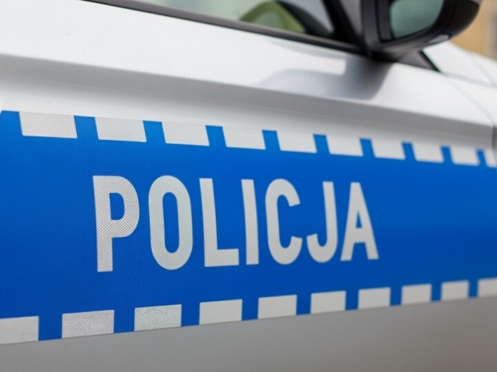 Nocna akcja w Oleśnicy: Kierowca z zakazem i narkotykami w rękach policji!