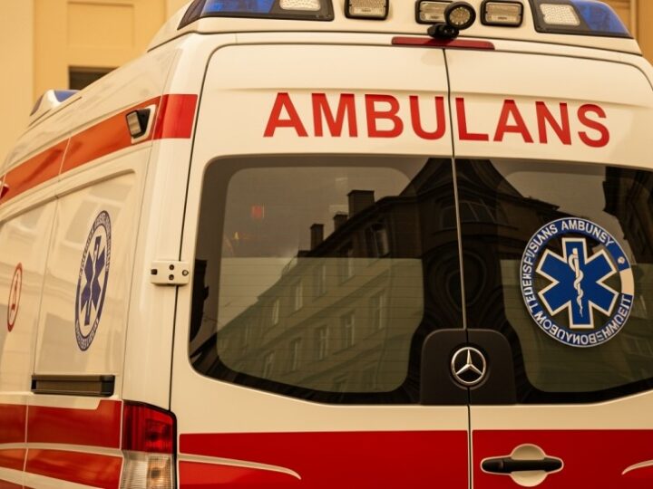 Błyskawiczna reakcja policji: Jak mundurowi pomogli w trudnej sytuacji na drodze
