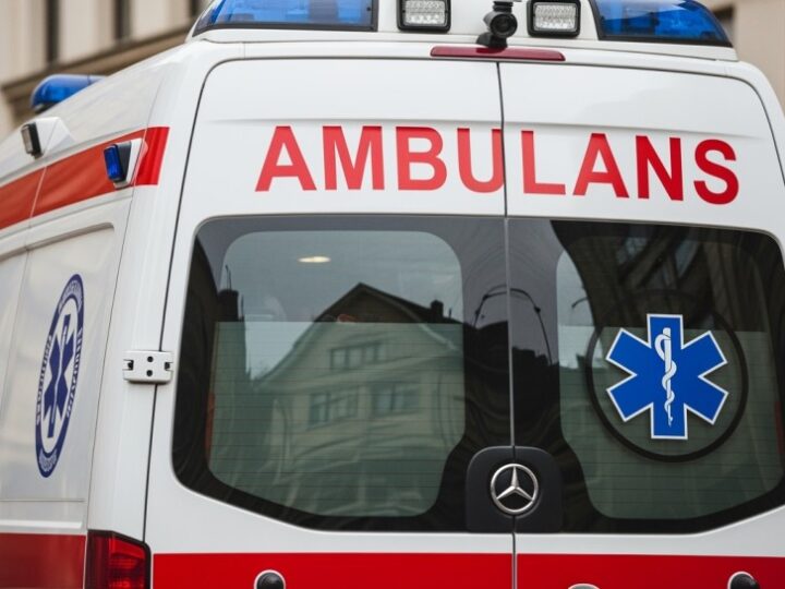 Bohaterowie w mundurach: Policjanci uratowali mieszkańców Oborników Śląskich przed tragedią