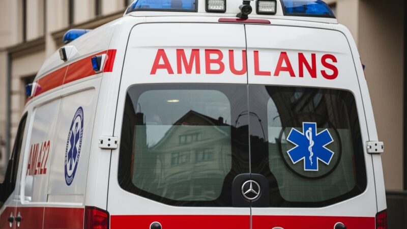 Bohaterowie w mundurach: Policjanci uratowali mieszkańców Oborników Śląskich przed tragedią