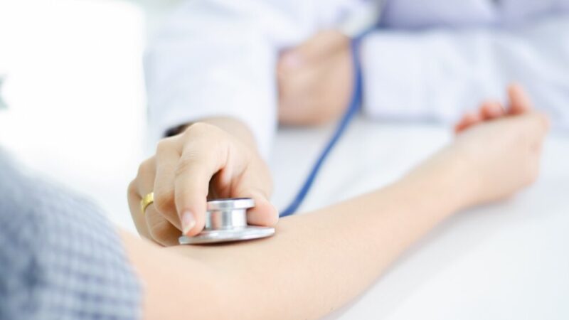 Jak pomóc dziecku oswoić stres przed hospitalizacją?
