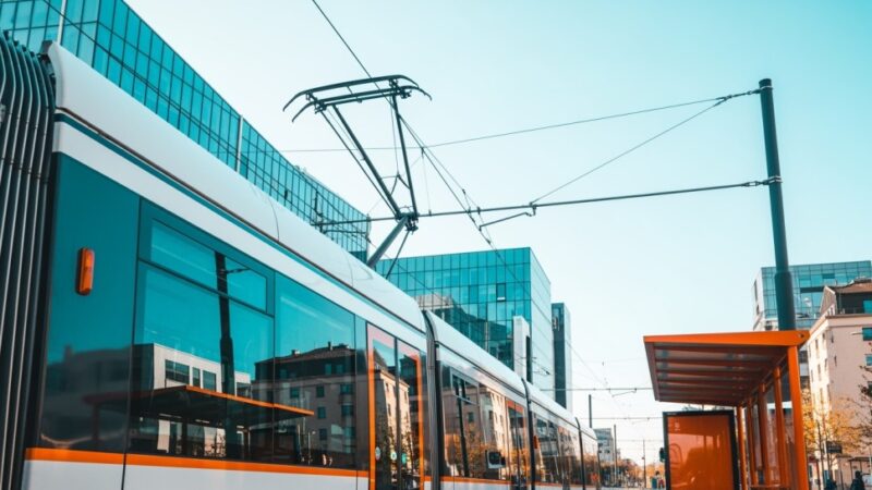Tramwaje w zastoju: Awaria torowiska paraliżuje Wrocław