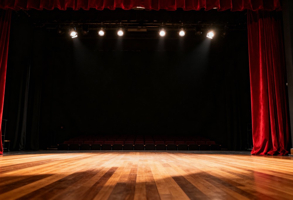 Słońce kontra Wodecki: Teatralne hity czerwca