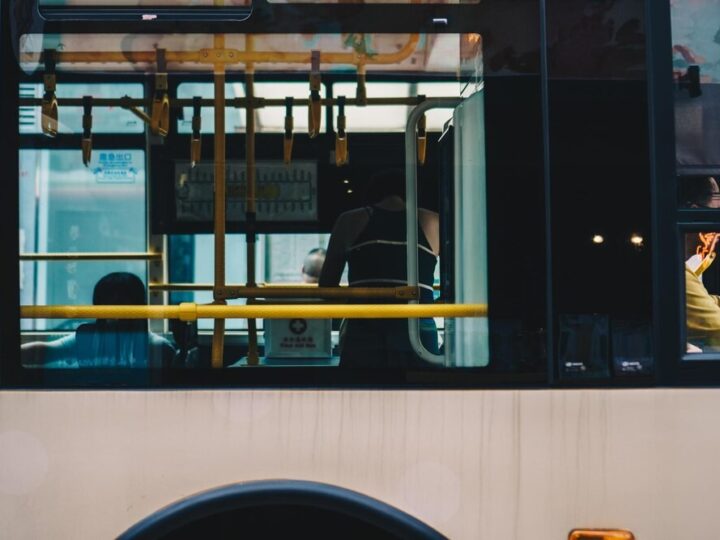 Boże Ciało we Wrocławiu: Zmiany w rozkładach tramwajów i autobusów!