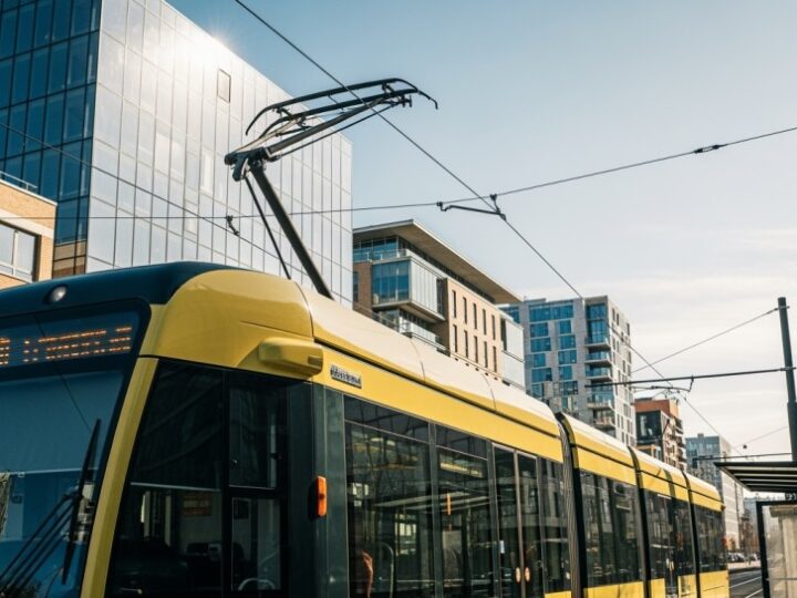 Wrocław w remoncie: Nowe torowiska i zmiany w komunikacji miejskiej