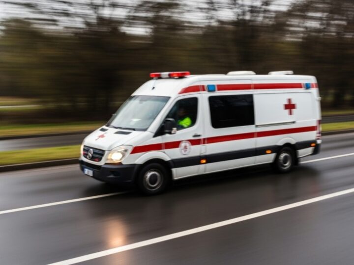 Sąsiedzi uratowali seniorkę dzięki czujności i trosce