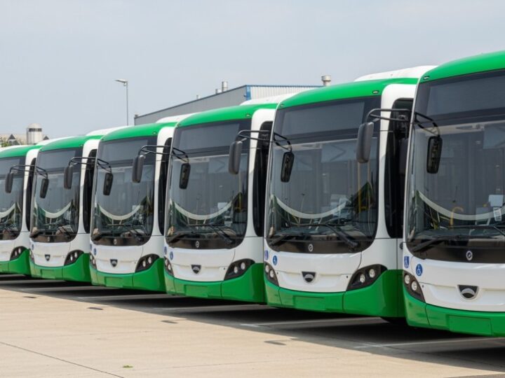 Kryzys na wrocławskich ulicach: zmiany w komunikacji miejskiej!