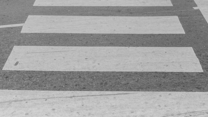 Tragedia przy Psie Pole: Pieszy potrącony przez pociąg, kolej sparaliżowana