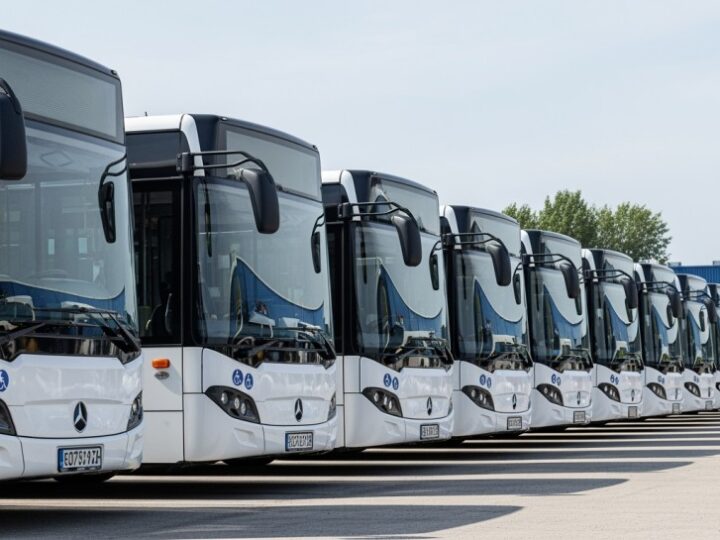 Elektryczny autobus na ulicach miasta: nowa era transportu!
