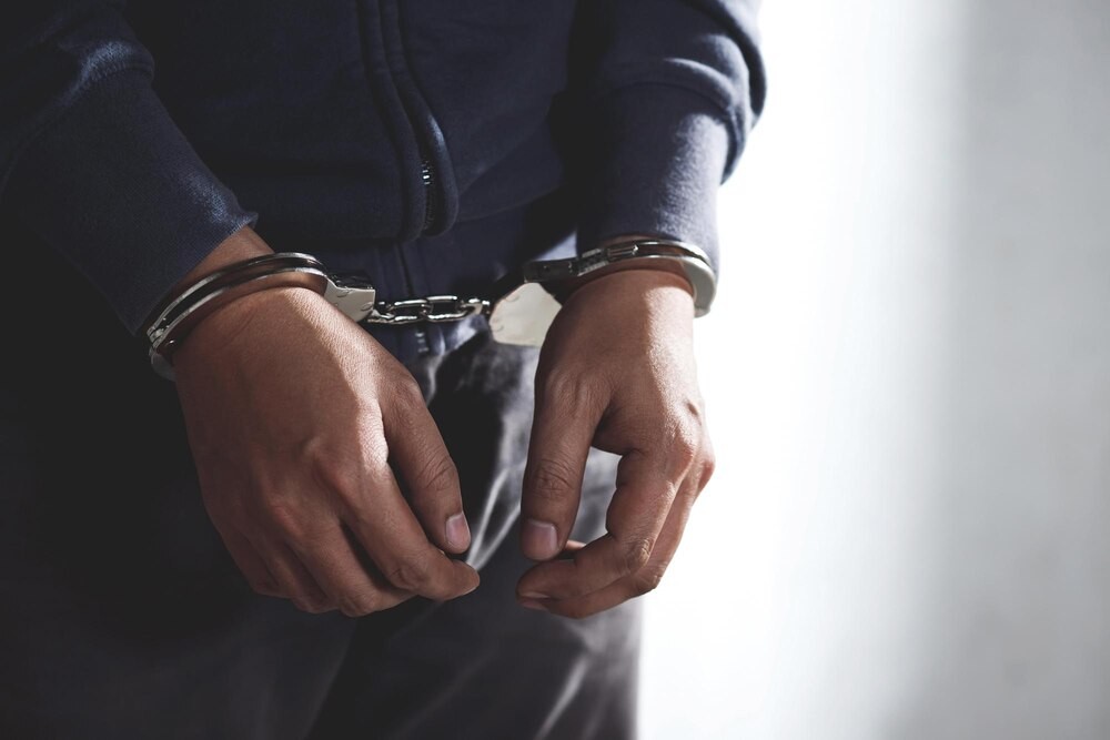 Fałszywe pieniądze w Jedlinie-Zdroju: Policja zatrzymuje grupę przestępczą