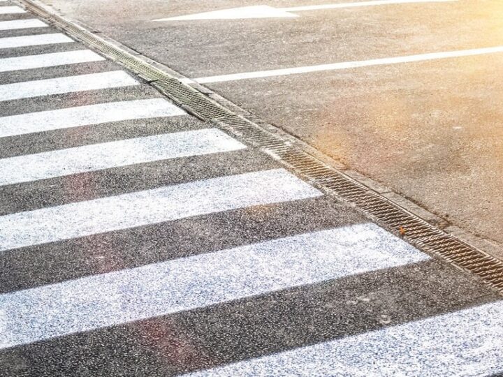 Wrocław: Policja apeluje o pomoc w sprawie potrącenia pieszej przez rowerzystę