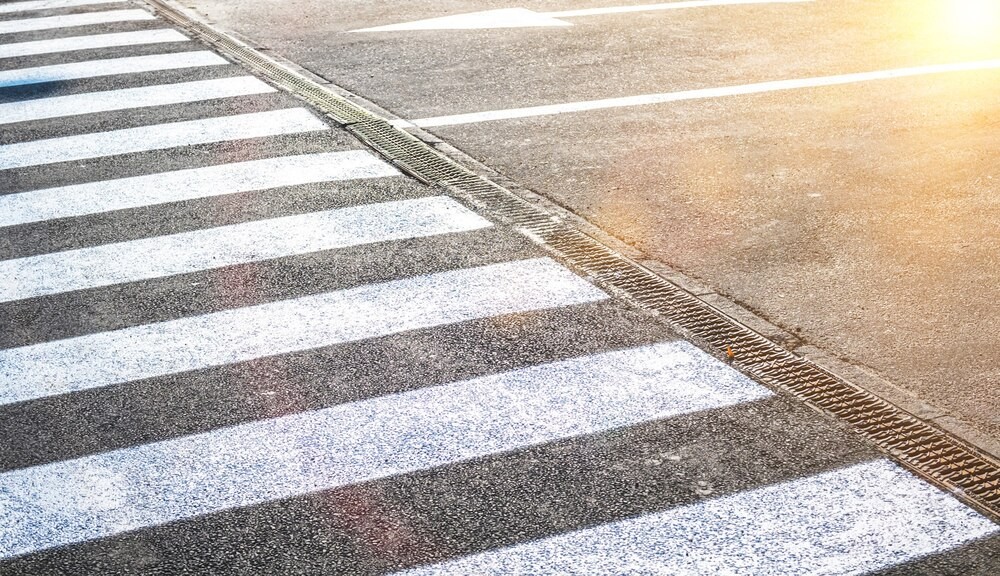 Wrocław: Policja apeluje o pomoc w sprawie potrącenia pieszej przez rowerzystę