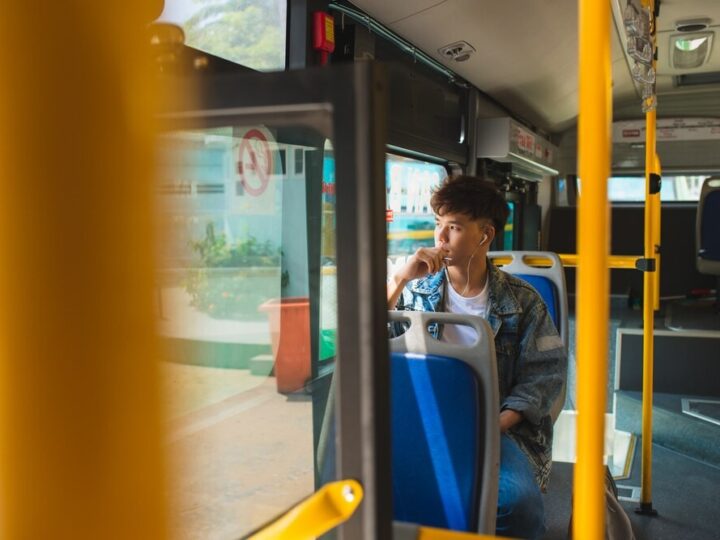 Nowe trasy autobusów w Gminie Długołęka: przywrócenie linii i zmiany kursów
