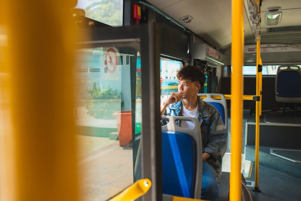 Nowe trasy autobusów w Gminie Długołęka: przywrócenie linii i zmiany kursów