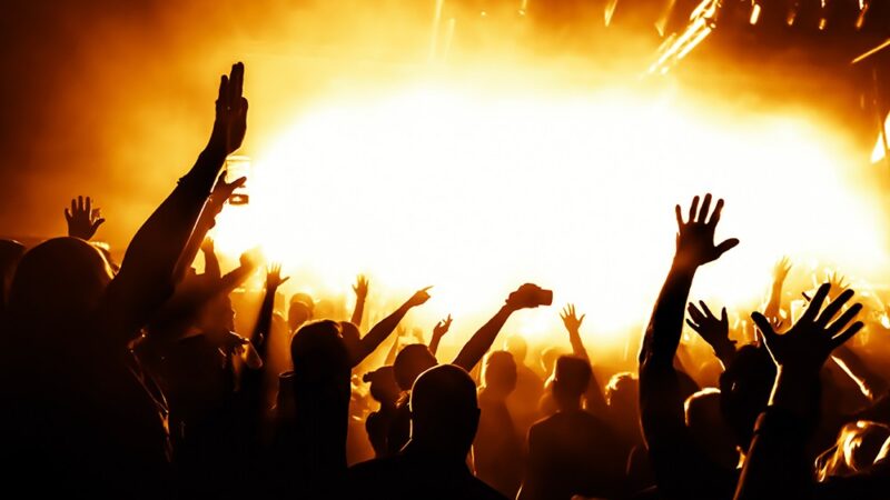 Muzyczne święto w Sulęcinie: Festyn pełen radości i zabawy 15 sierpnia!