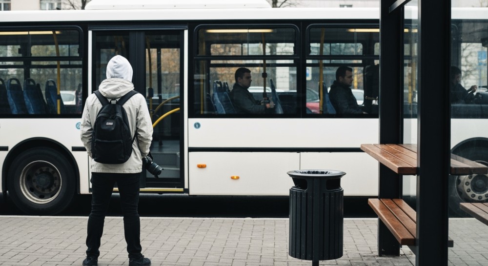 Wrocław modernizuje przystanki: Nowa jakość komunikacji w mieście!