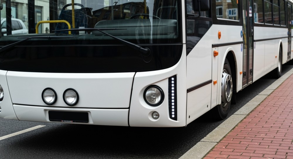 Nowa zatoka autobusowa na ul. Brücknera – komfort i bezpieczeństwo w Wrocławiu!