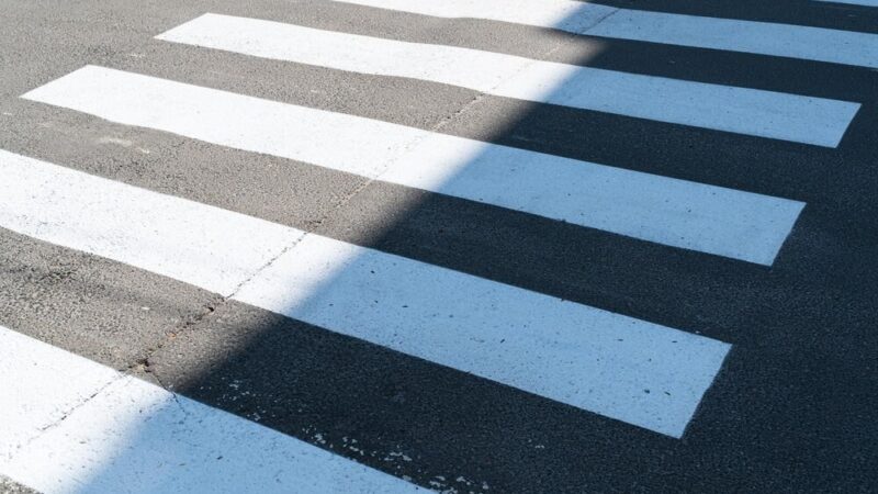Tragiczny wypadek na torach we Wrocławiu. Pociąg KD potrącił mężczyznę