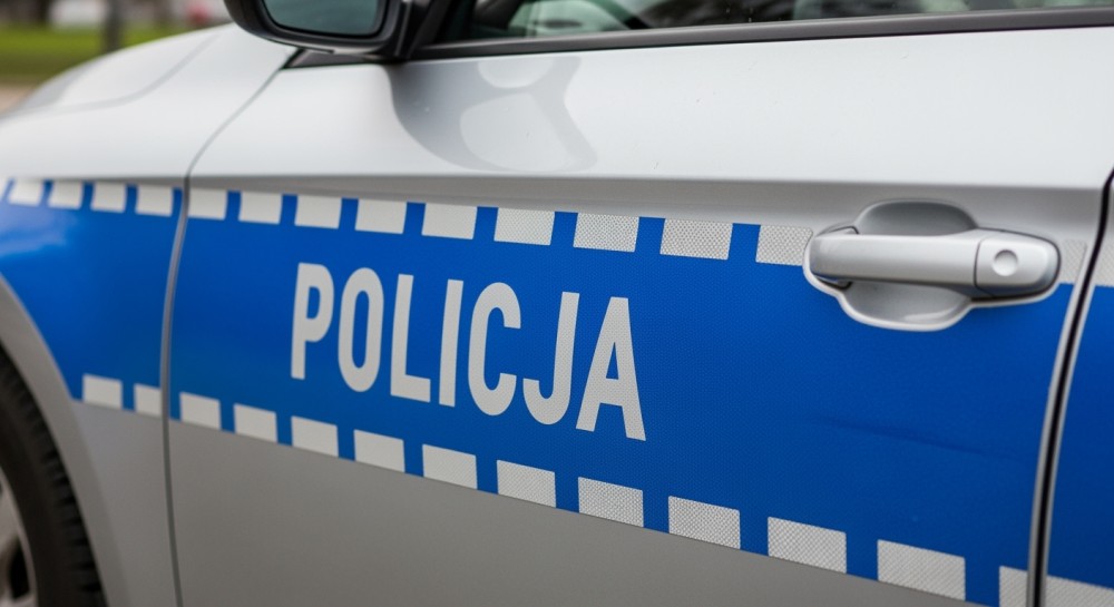 Młody oszust w rękach policji! 20-latek zatrzymany za wyłudzenia na seniorkę