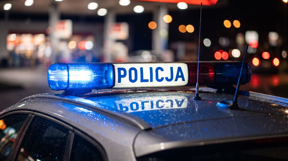Zatrzymany 50-latek z bronią w lesie: Policja działa w obronie bezpieczeństwa