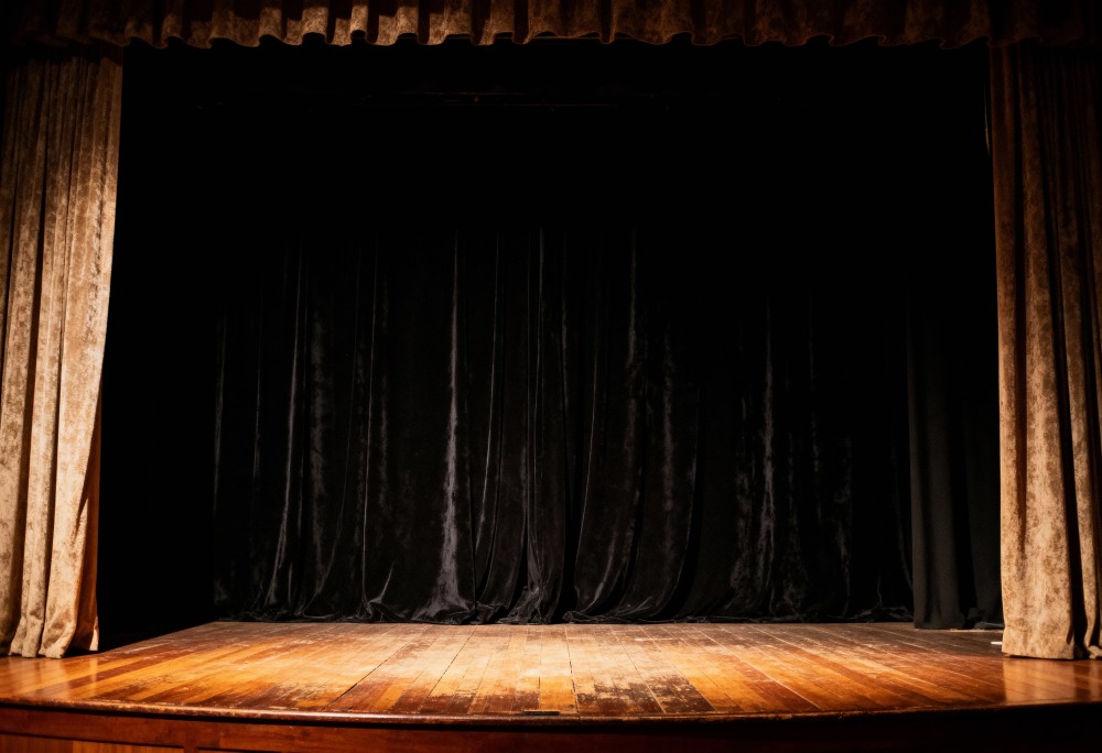 Teatralne emocje we Wrocławiu: wygraj bilety na spektakle z gwiazdami!