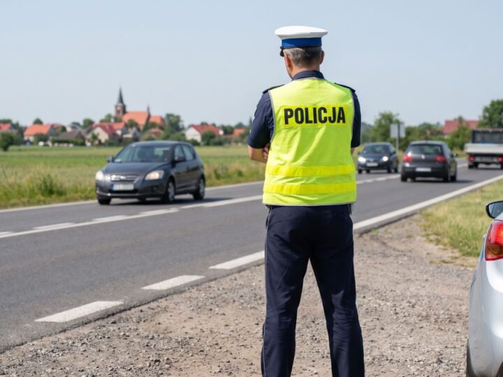 Pijany kierowca w szaleńczym pościgu: 2,5 promila i ucieczka przed policją w Wałbrzychu