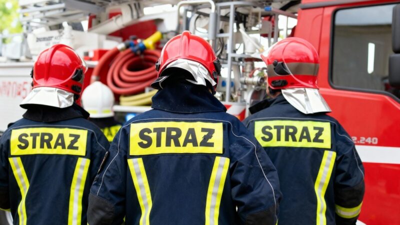 Solidarność w Żalu: Polska Oddaje Hołd Poległym Strażakom z Nisku